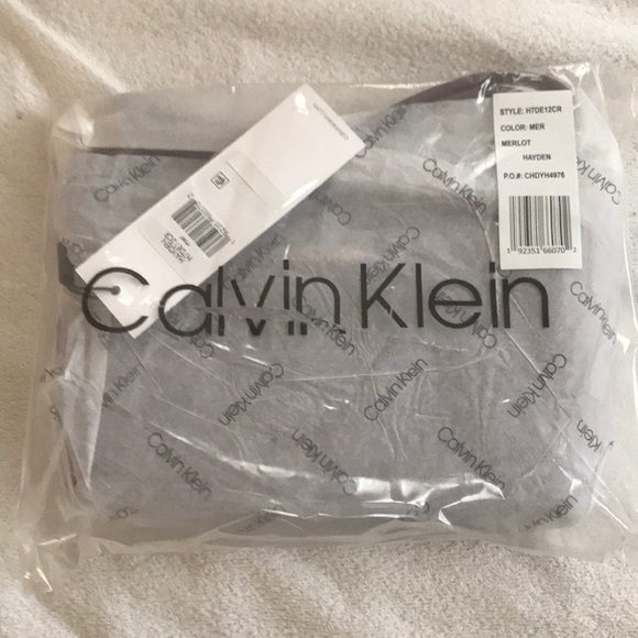 Calvin Klein Crossbody Bag - Picture 3 of 4